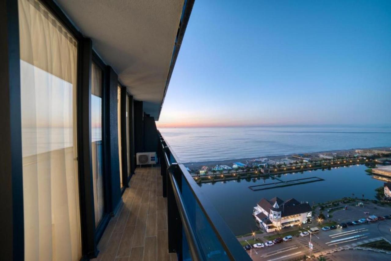 Luxury Sea View Apartments In Orbi City Batumi Exterior foto